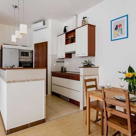 Appartamento Downtown Delight Near The Basilica Budapest Esterno foto