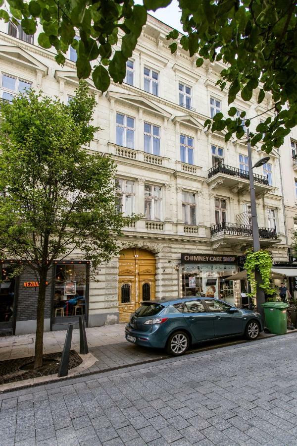 Appartamento Downtown Delight Near The Basilica Budapest Esterno foto